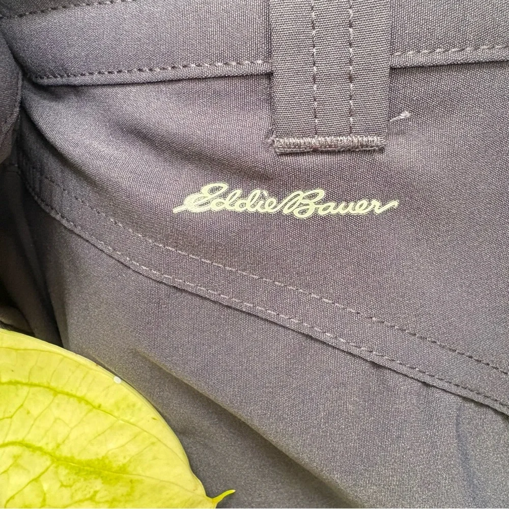 Eddie Bauer Blue Flat Front Shorts Classic Design new without tags